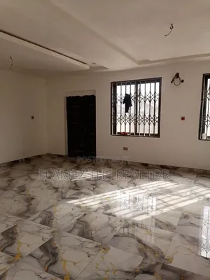 6bdrm Apartment in Sapeiman, Amasaman for sale