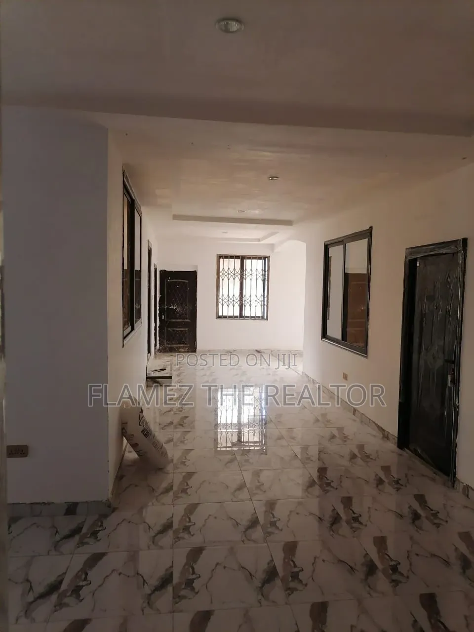 6bdrm Apartment in Sapeiman, Amasaman for sale