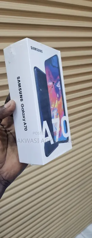 New Samsung Galaxy A70 128 GB Blue