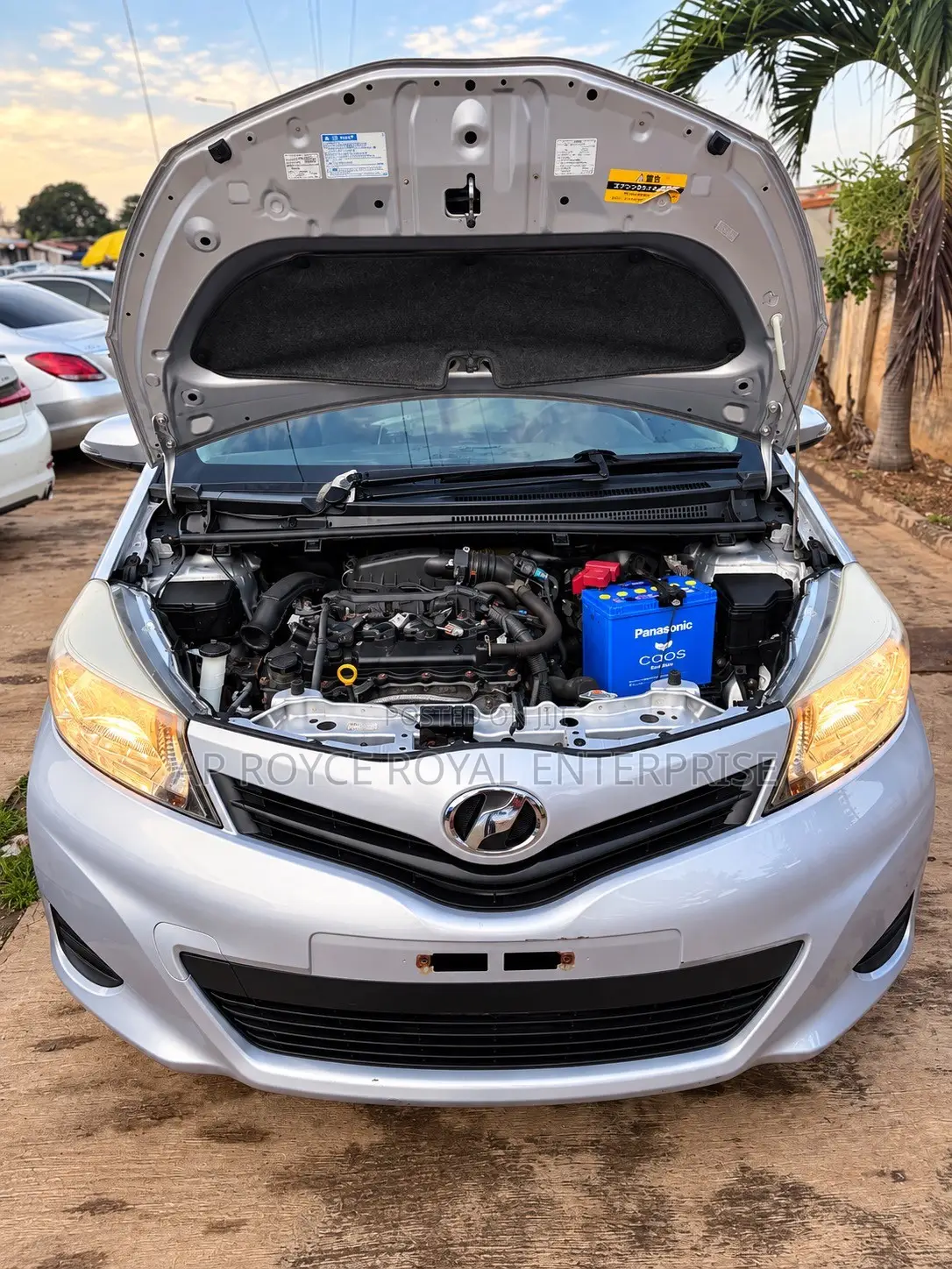 Toyota Vitz 1.3 AWD 5dr 2013 Silver