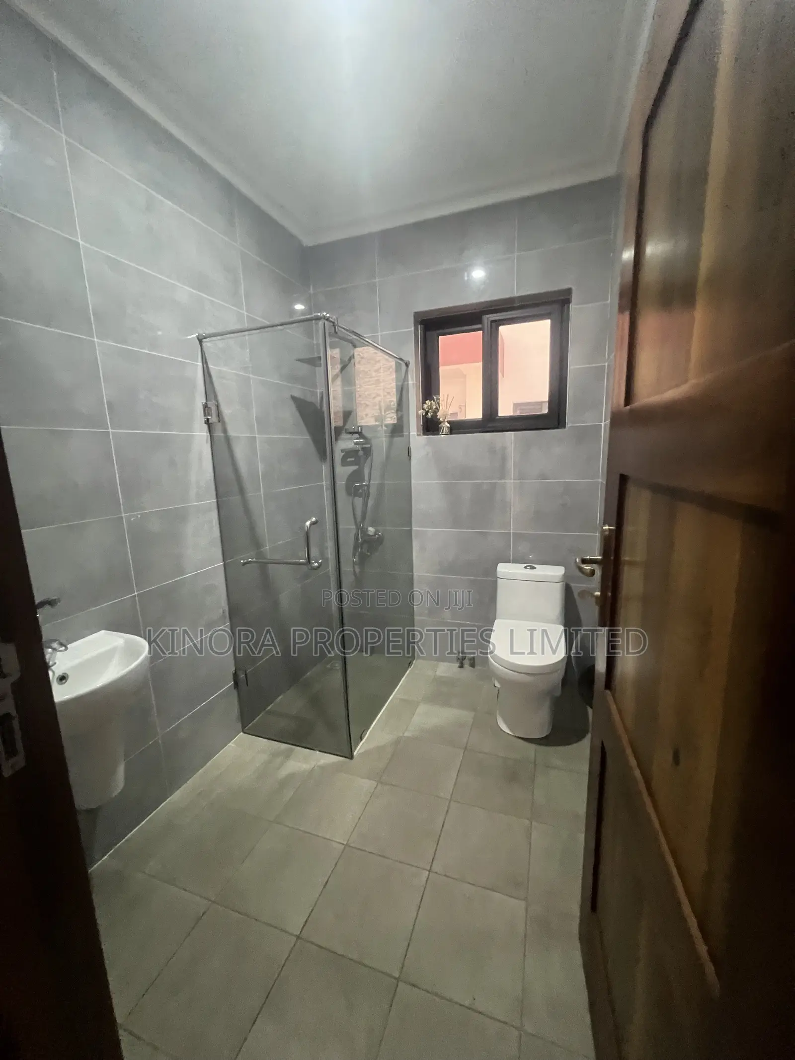 4bdrm Duplex in Ability Down for rent