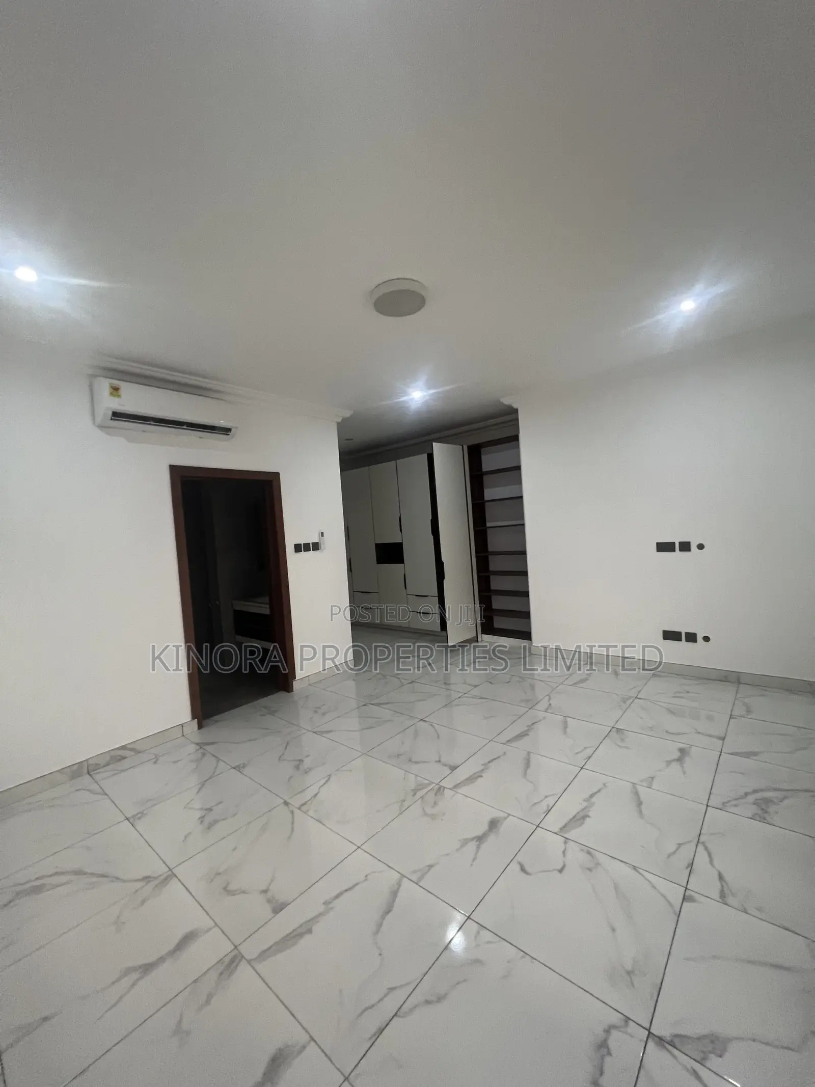 4bdrm Duplex in Ability Down for rent