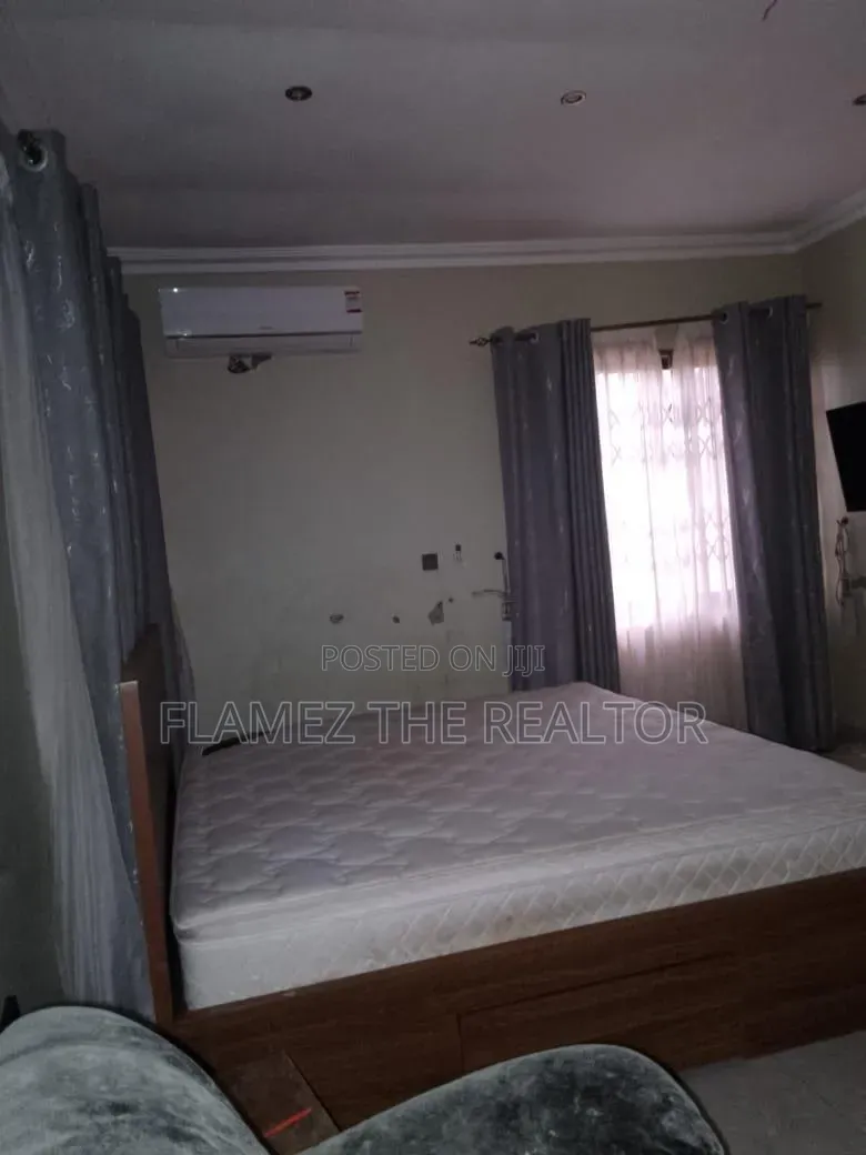 Furnished 5bdrm House in Adenta, Commandos for rent