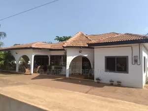 Furnished 5bdrm House in Adenta, Commandos for rent