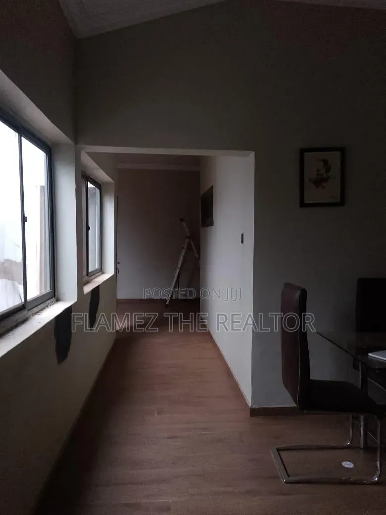 Furnished 5bdrm House in Adenta, Commandos for rent