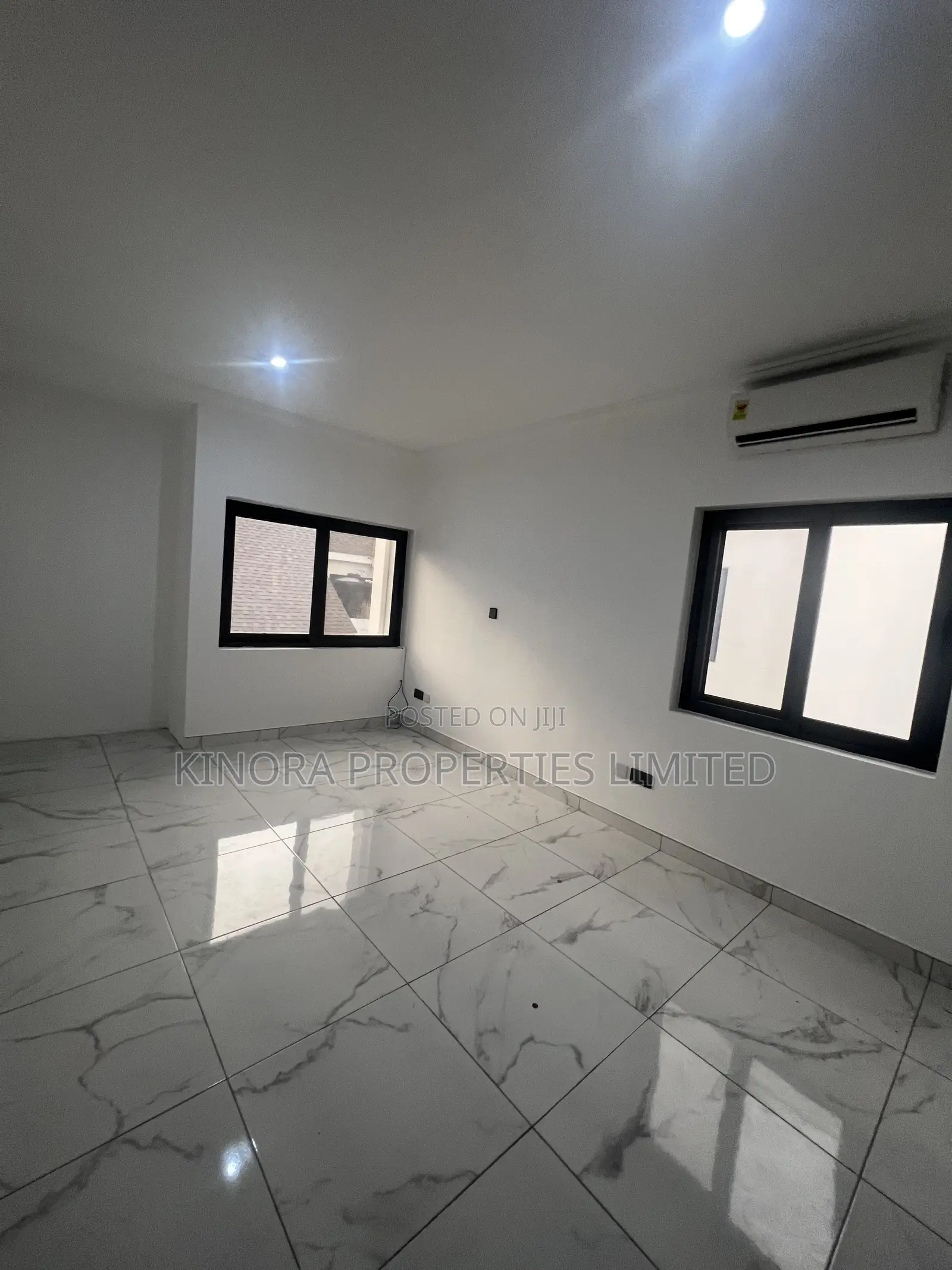 4bdrm Duplex in Ability Down for rent