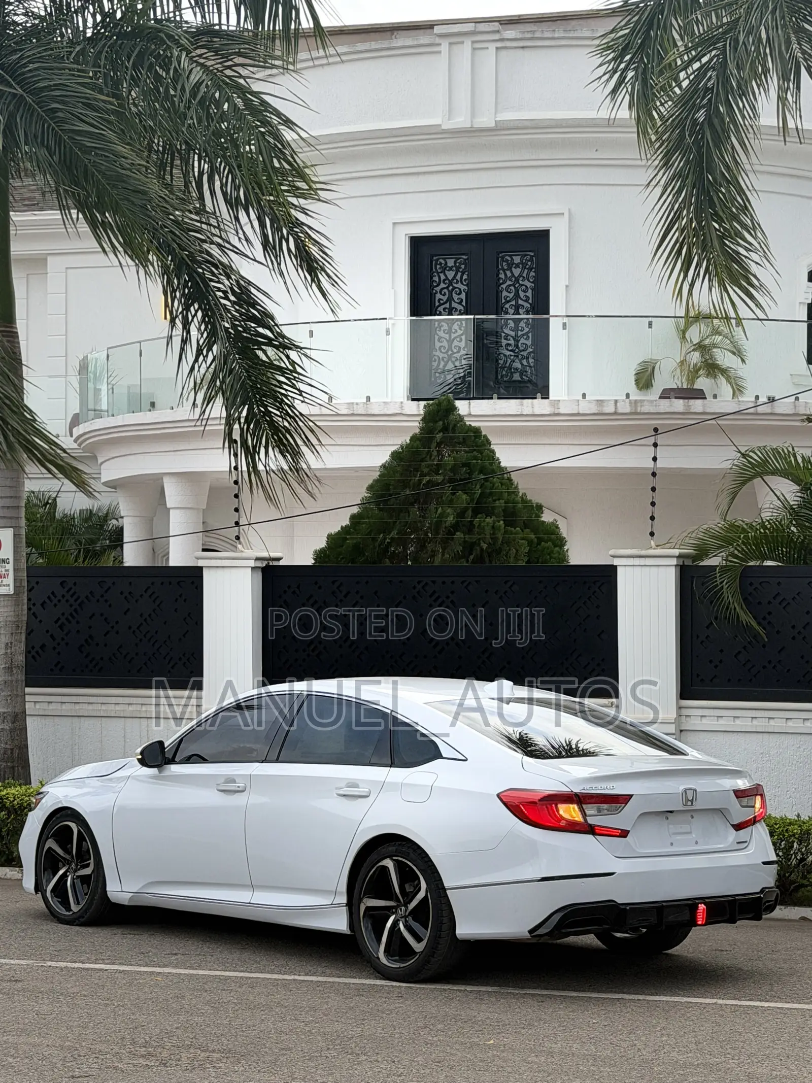 Honda Accord Touring 2018 White