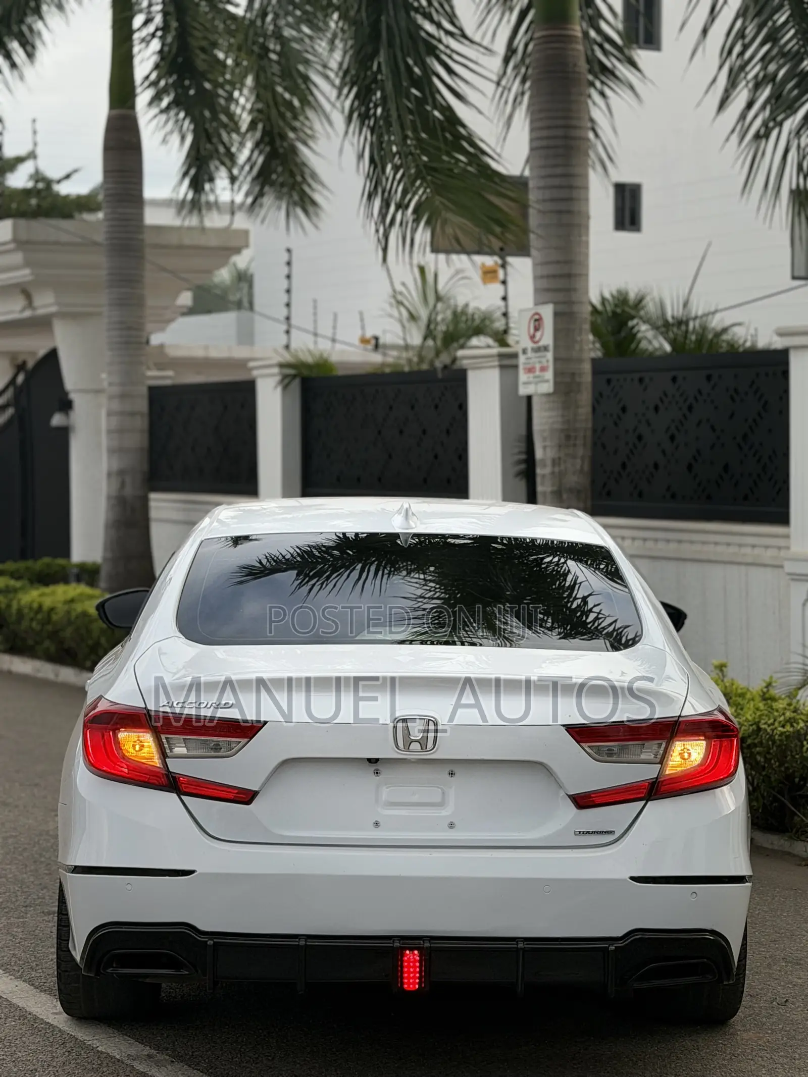 Honda Accord Touring 2018 White