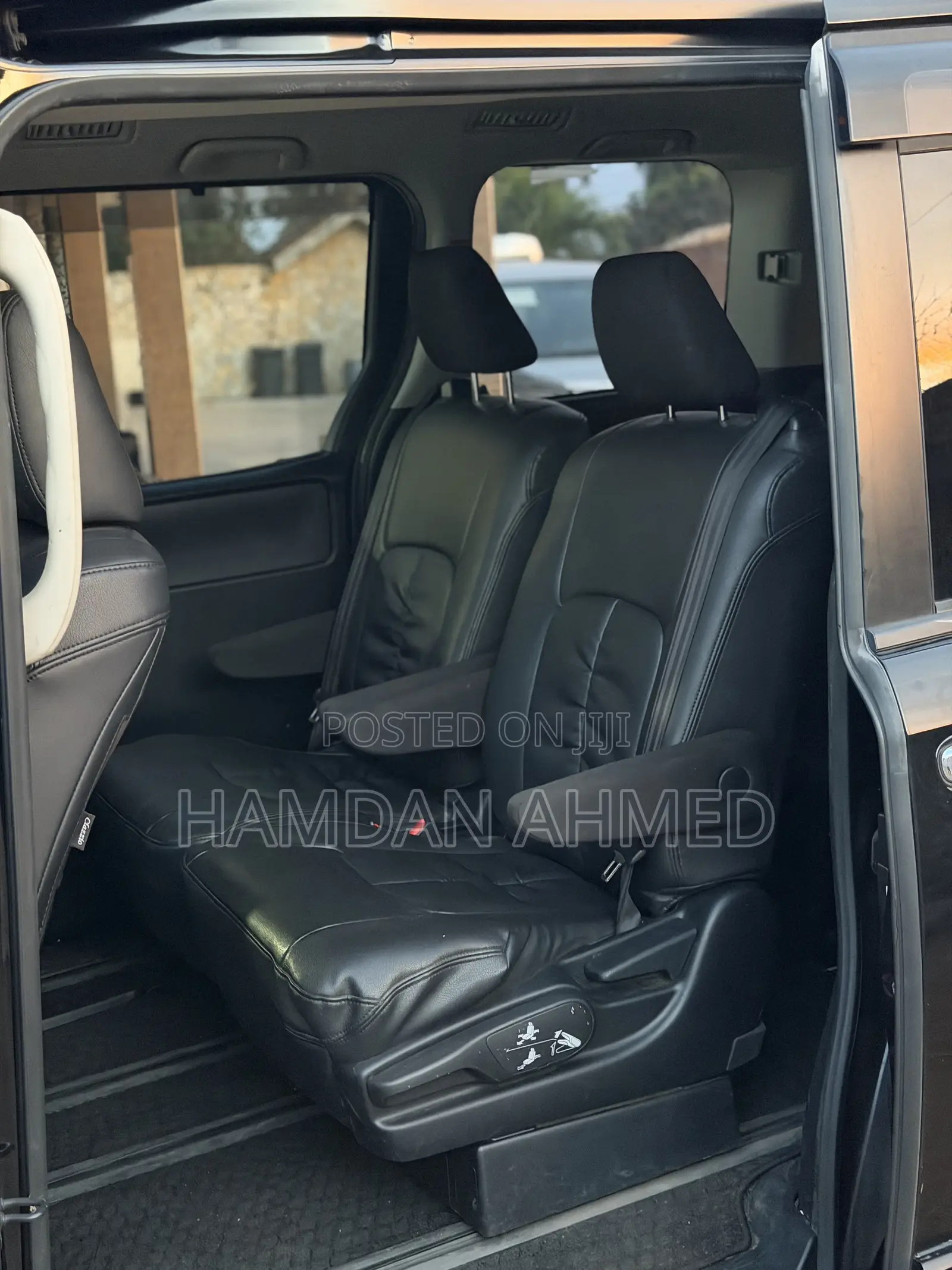 Toyota Voxy ZS Kirameki 2WD 7-Seater 2016 Black