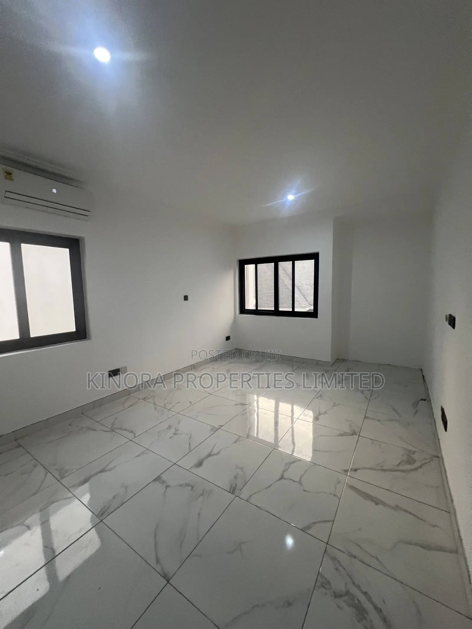 4bdrm Duplex in Ability Down for rent
