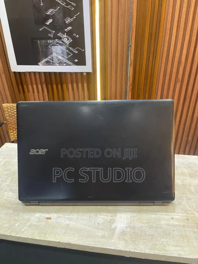 Laptop Acer Aspire E15 4GB AMD A10 HDD 500GB
