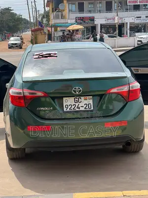 Toyota Corolla LE Eco Premium 4dr Sedan (1.8L 4cyl CVT) 2014 Green