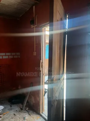 1bdrm Apartment in Beach Road, Exhibition for rent