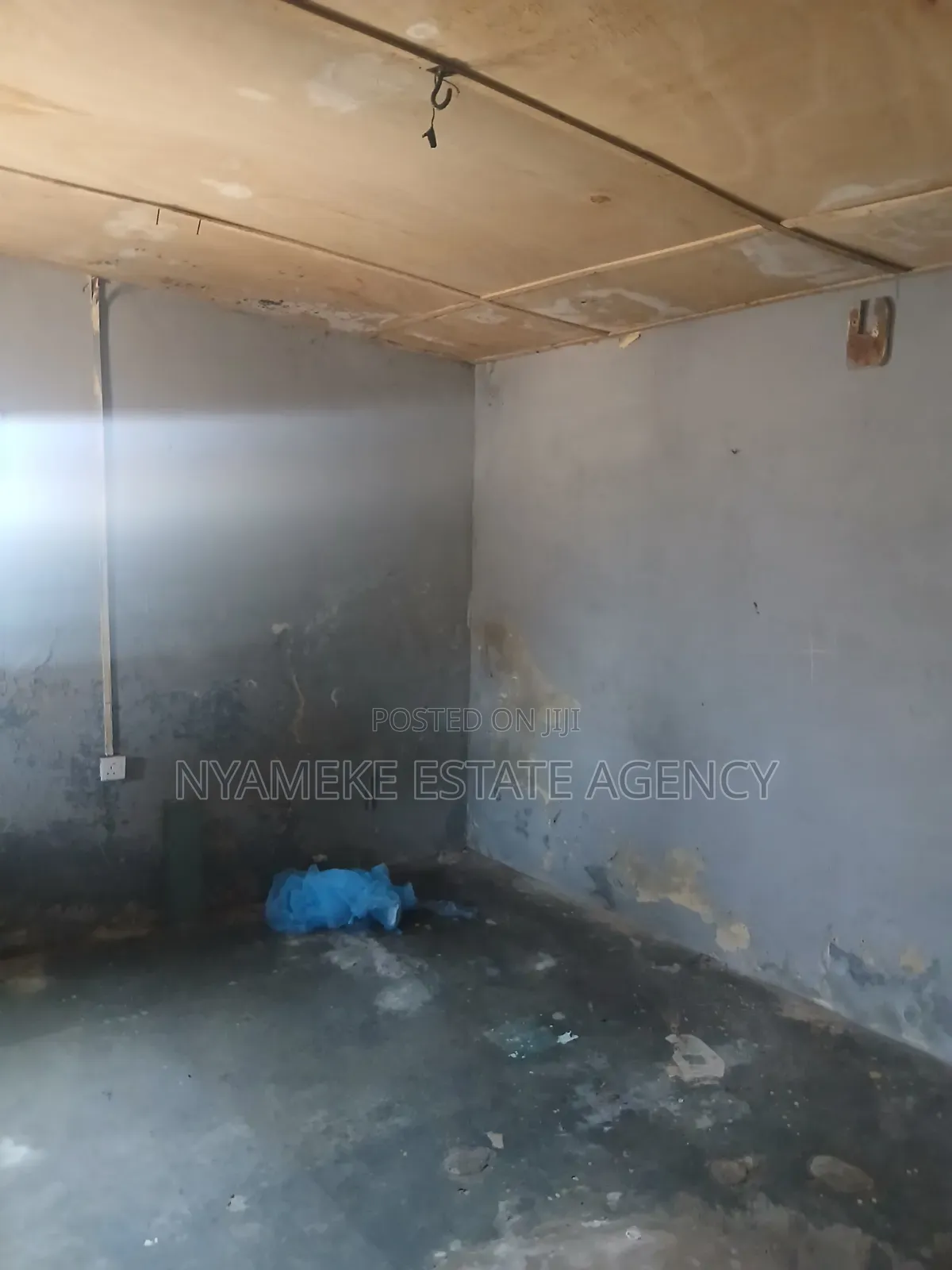 1bdrm Apartment in Beach Road, Exhibition for rent