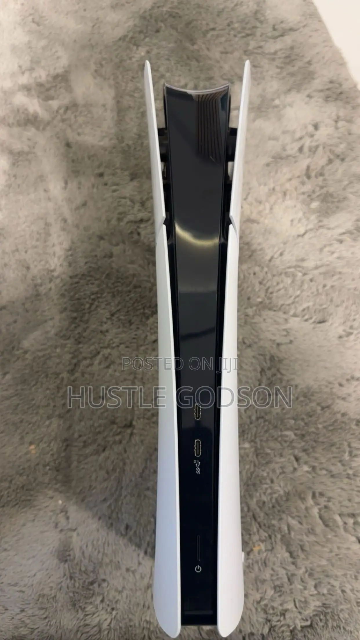 PS5-Slim UK Used 1tb. 2 Controllers