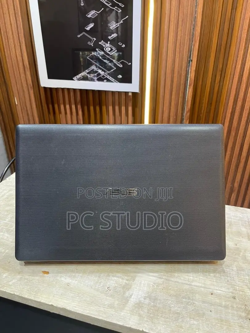 Laptop Asus X550LD 4GB Intel Core i3 HDD 500GB