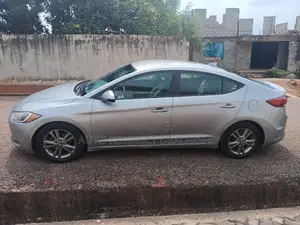 Hyundai Elantra 2017 Silver