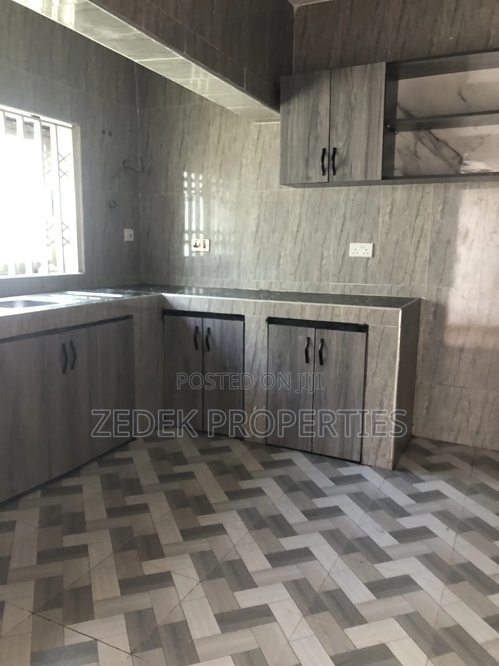 2bdrm Apartment in Kwabenya Acp Road, Ashomang Estate for rent