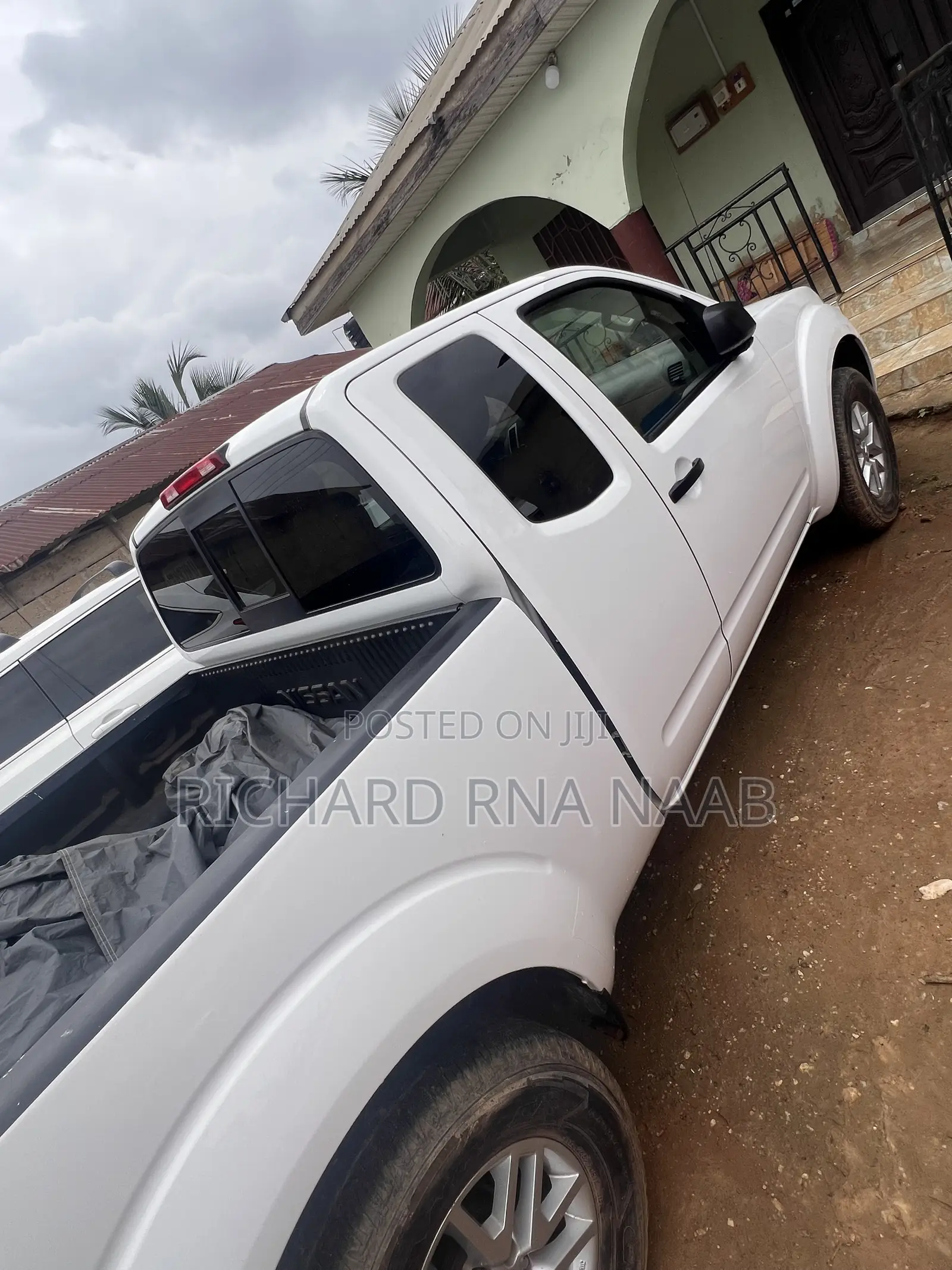 Nissan Frontier SV-I4 4x2 King Cab 6 ft. box 125.9 in. WB 2017 White