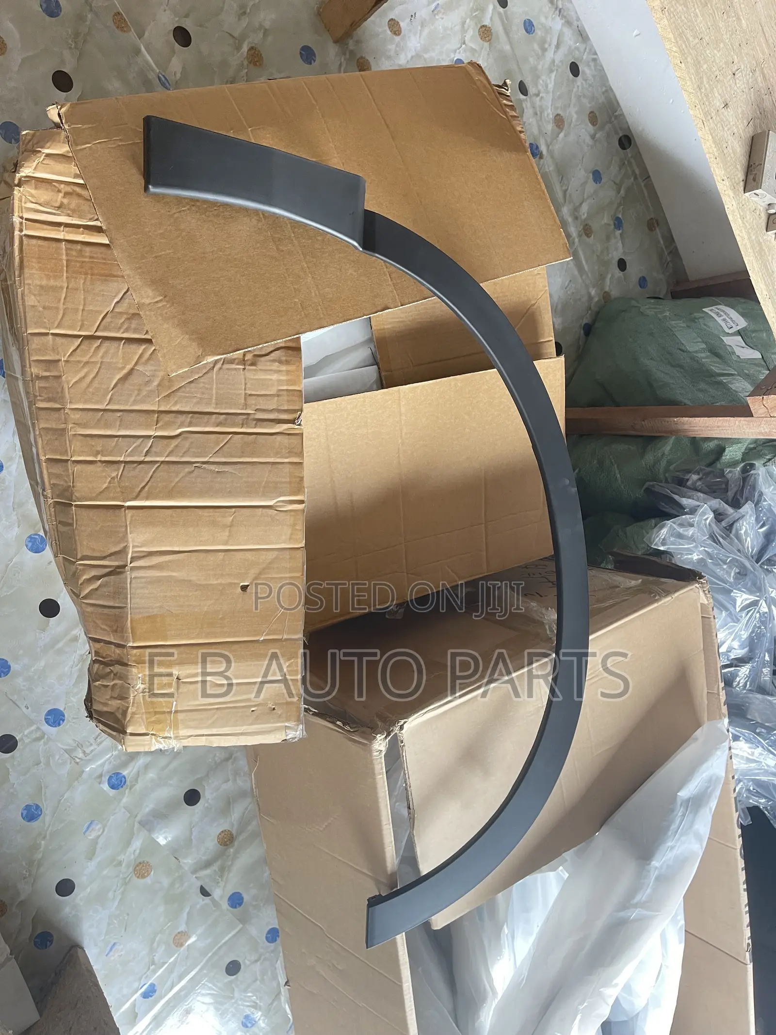 CRV 2019 Fender Moulding