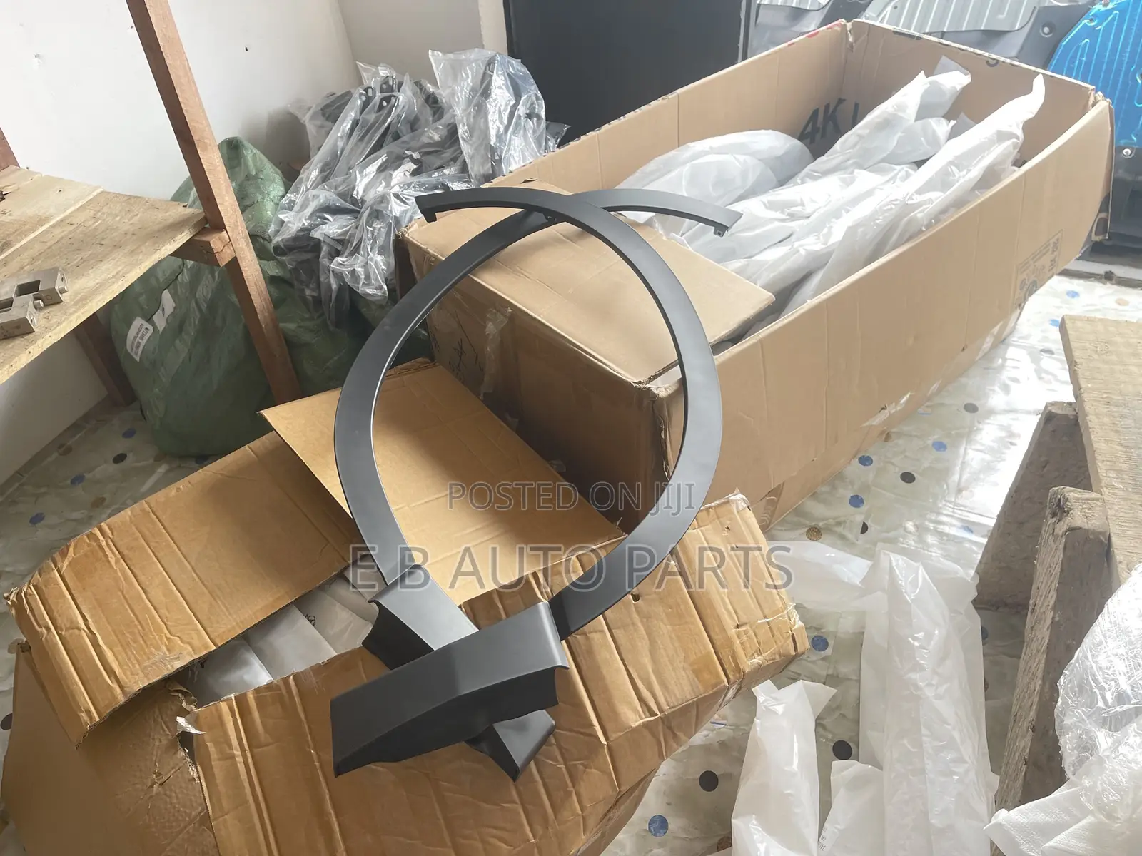 CRV 2020 Fender Moulding Pair