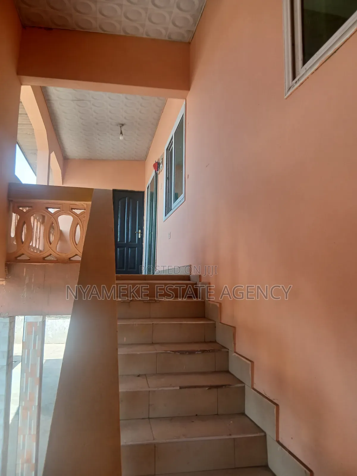 3bdrm Apartment in Atomic, Exhibition for rent