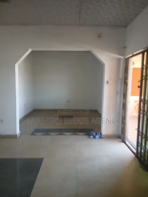 3bdrm Apartment in Atomic, Exhibition for rent