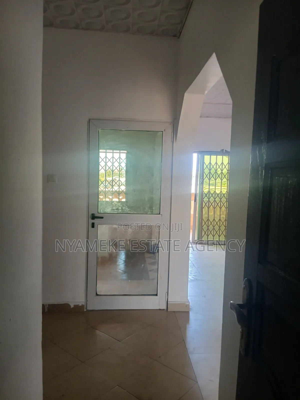 3bdrm Apartment in Atomic, Exhibition for rent