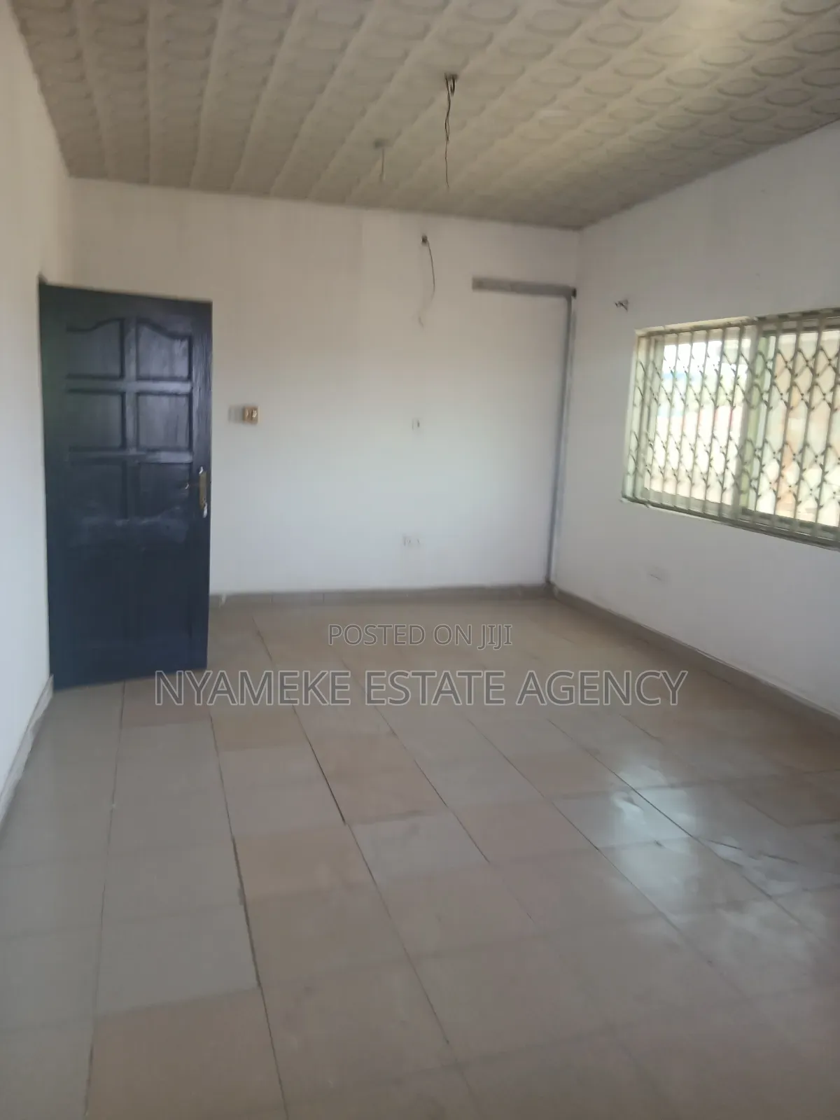 3bdrm Apartment in Atomic, Exhibition for rent