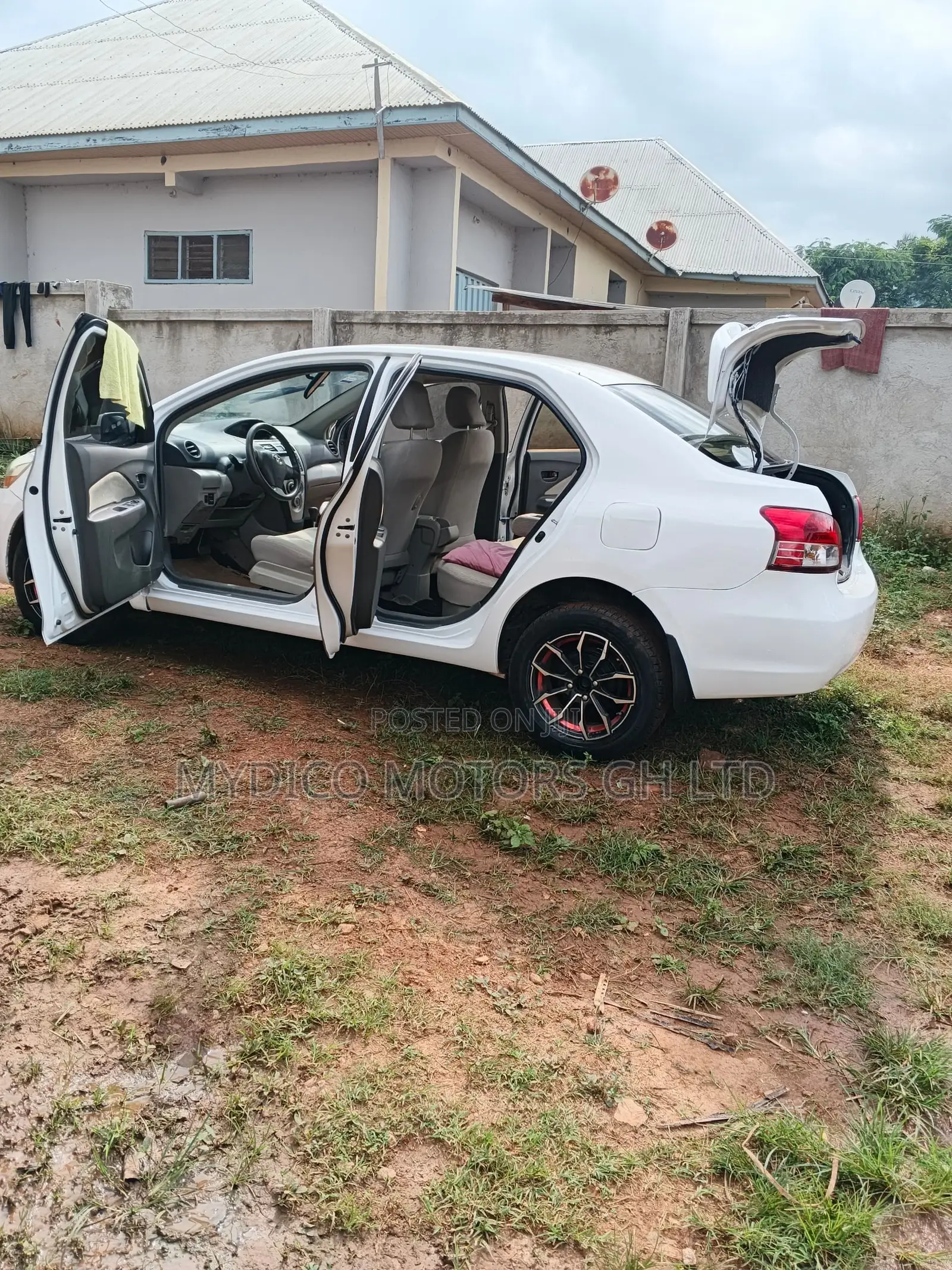 Toyota Belta 2010 White
