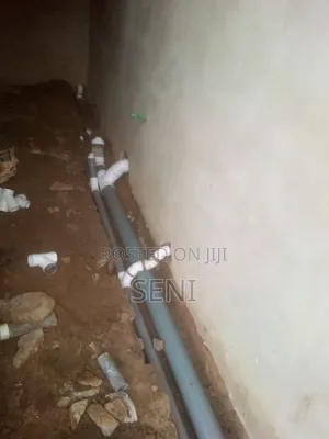 I'm Obed, Emergency Plumber in Adenta, Adjiringanor, American House