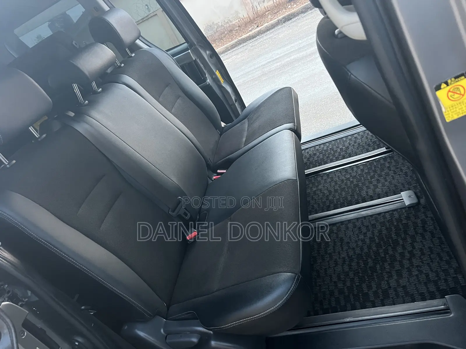 Toyota Voxy 2013 Gray