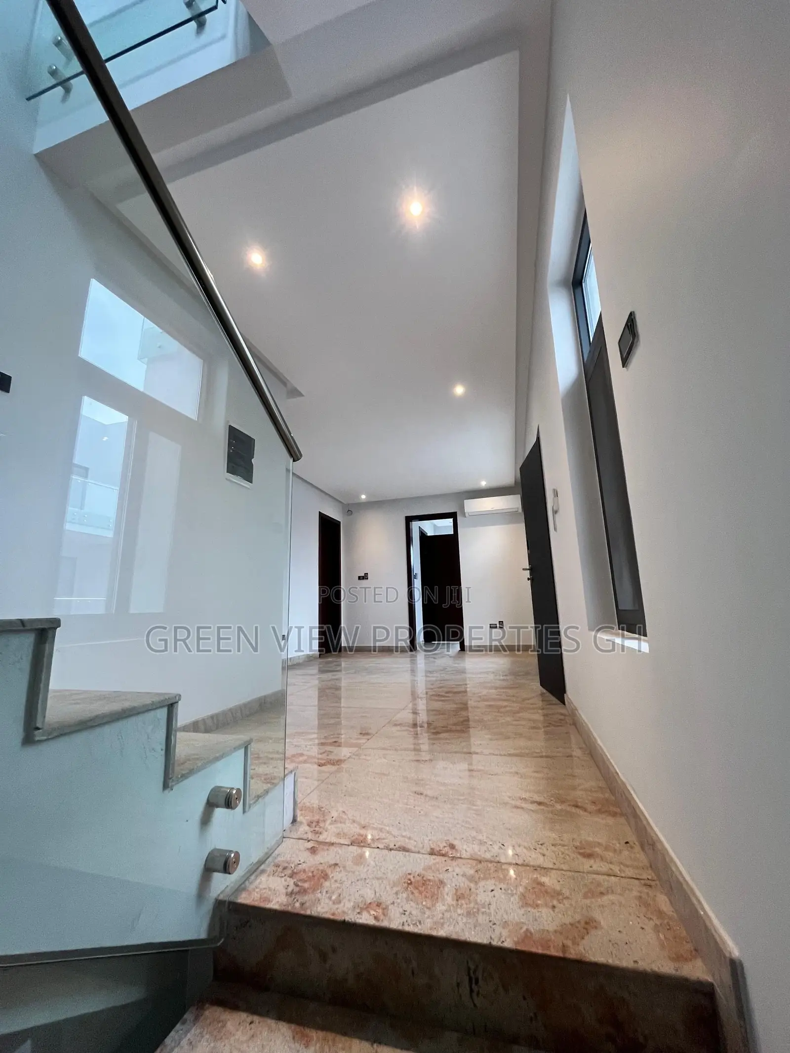 4bdrm Duplex in East Legon for rent