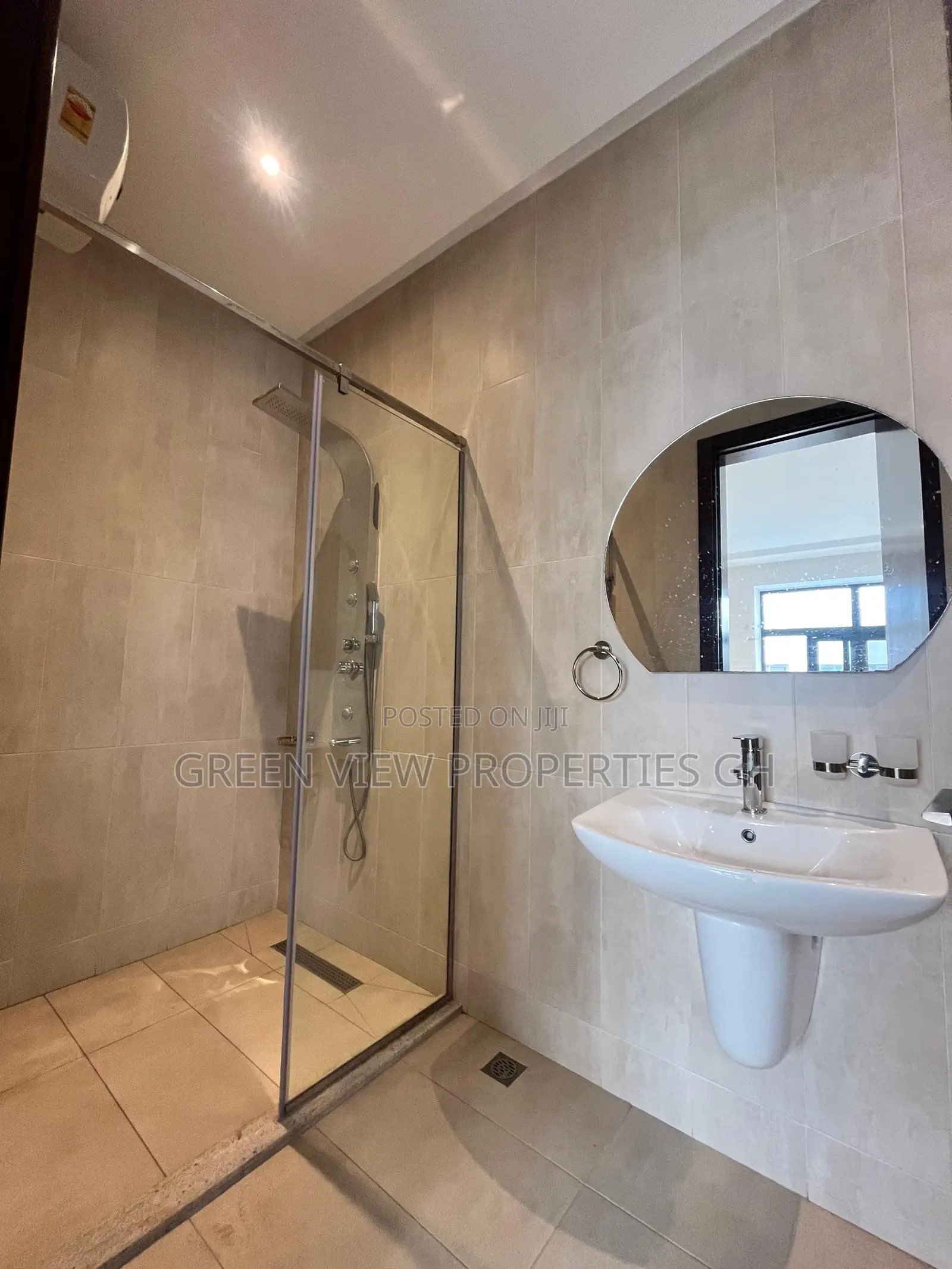 4bdrm Duplex in East Legon for rent