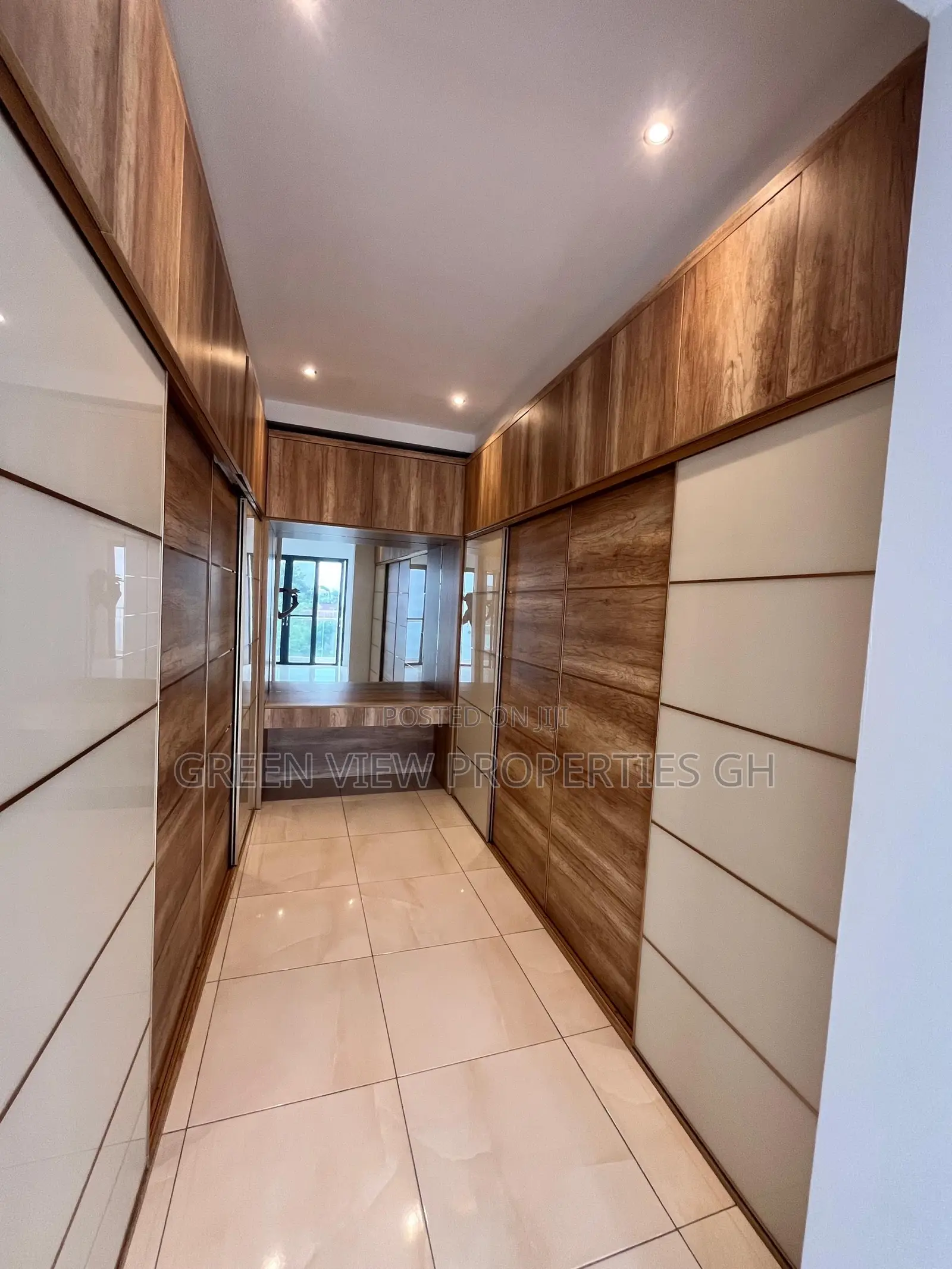 4bdrm Duplex in East Legon for rent
