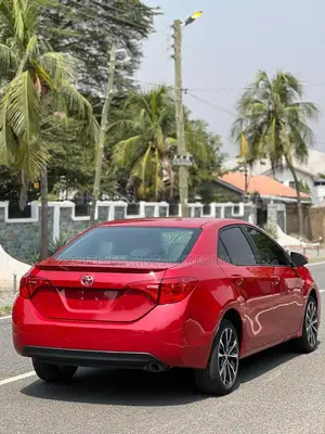 Toyota Corolla SE 4dr Sedan (1.8L 4cyl CVT) 2017 Red