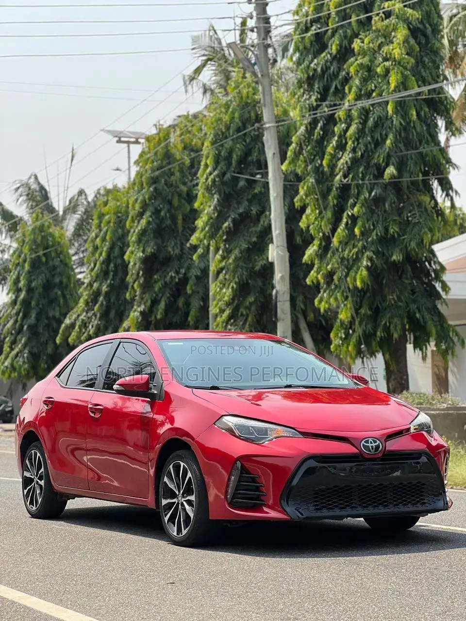 Toyota Corolla SE 4dr Sedan (1.8L 4cyl CVT) 2017 Red