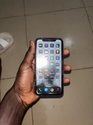Apple iPhone XR 128 GB Red