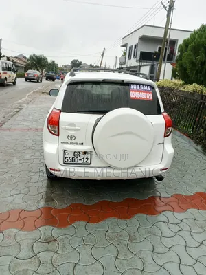 Toyota RAV4 2009 White