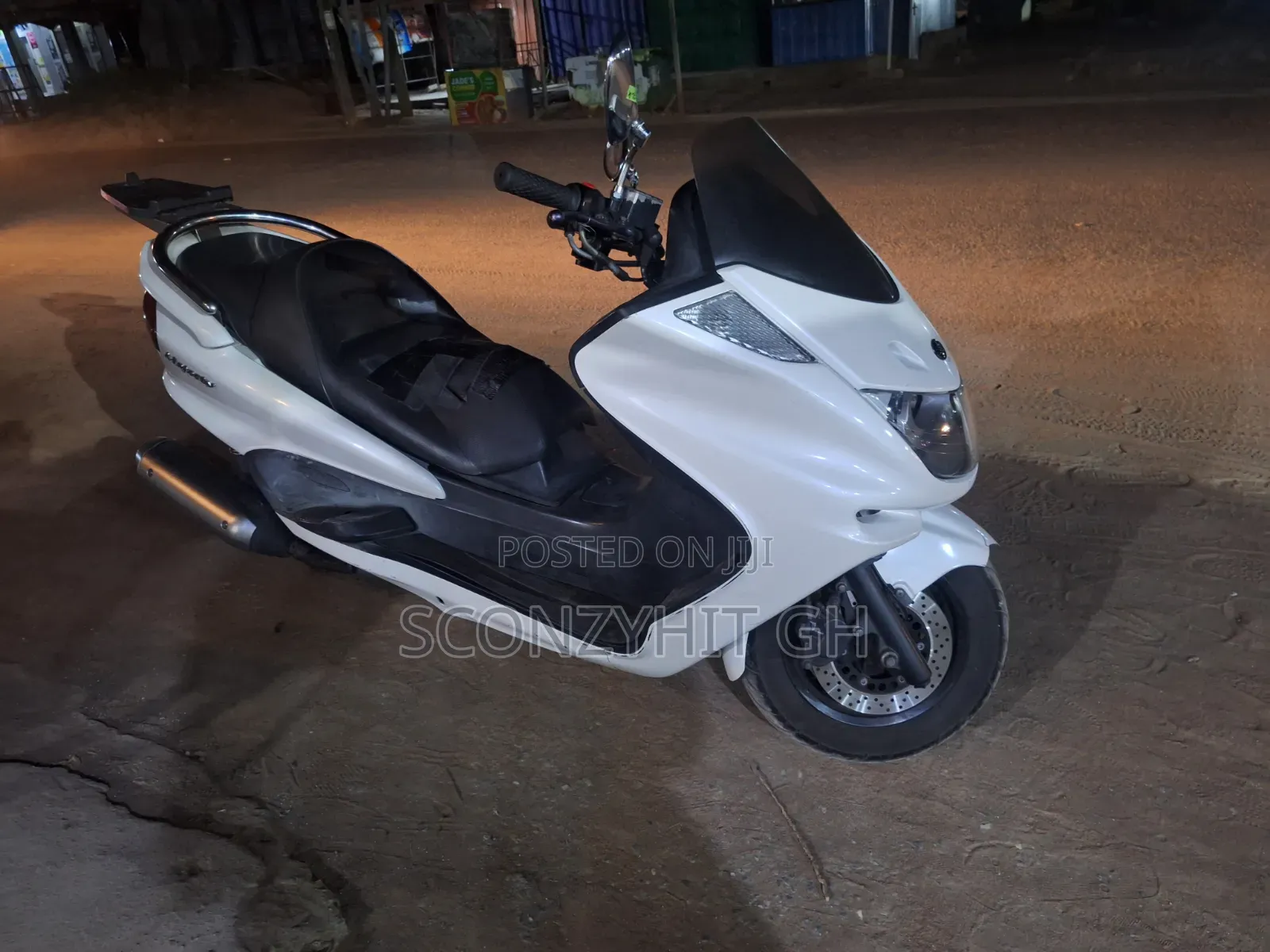 Yamaha Majesty 2020 White