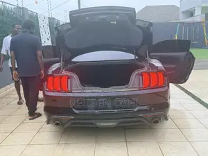 Ford Mustang EcoBoost Premium Fastback 2019 Black
