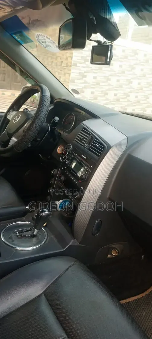 SsangYong Korando 2016 Silver