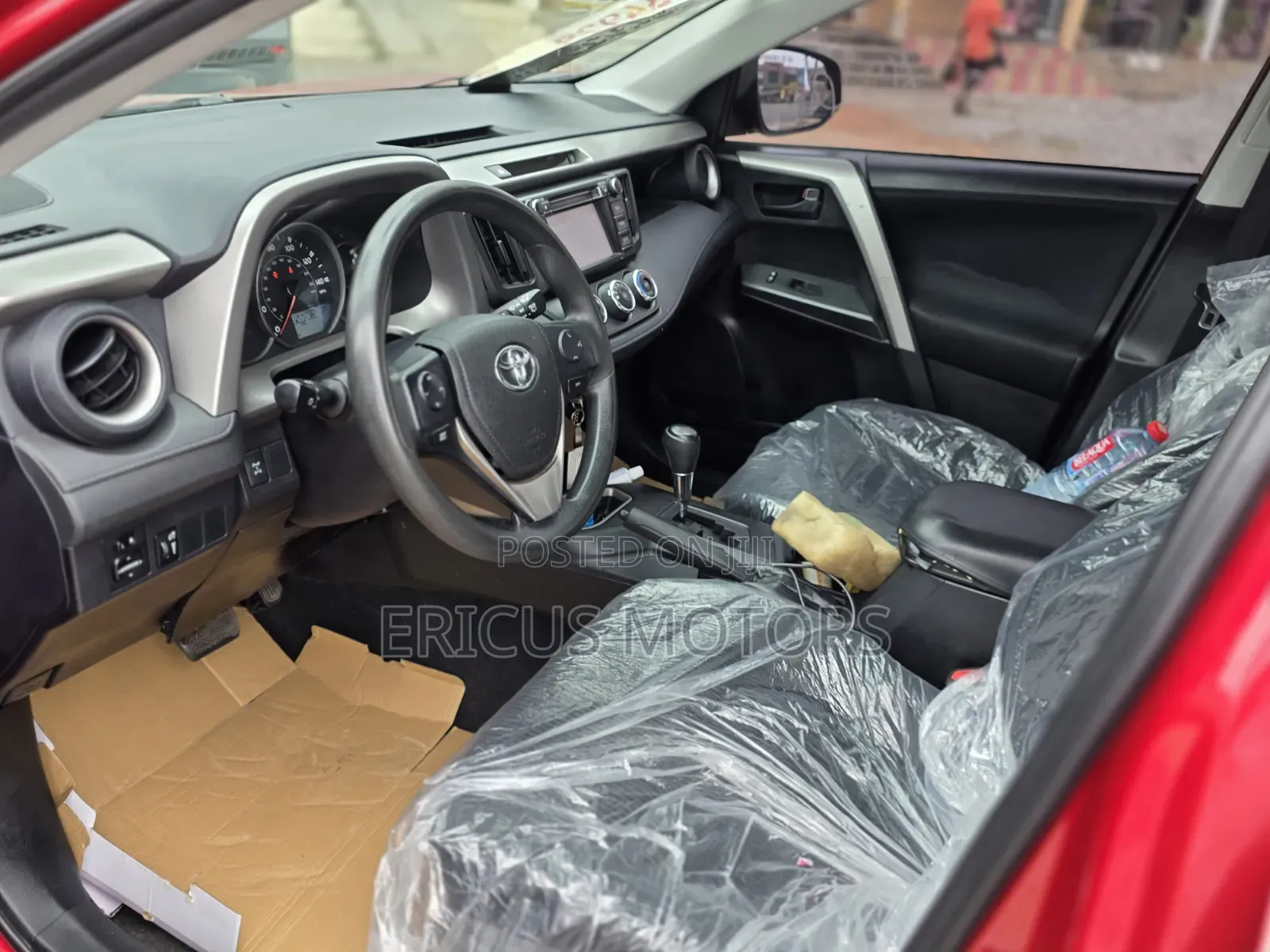 Toyota RAV4 LE AWD (2.5L 4cyl 6A) 2017 Red