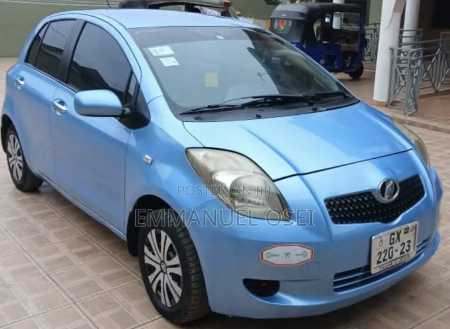 Toyota Vitz 2010 Blue