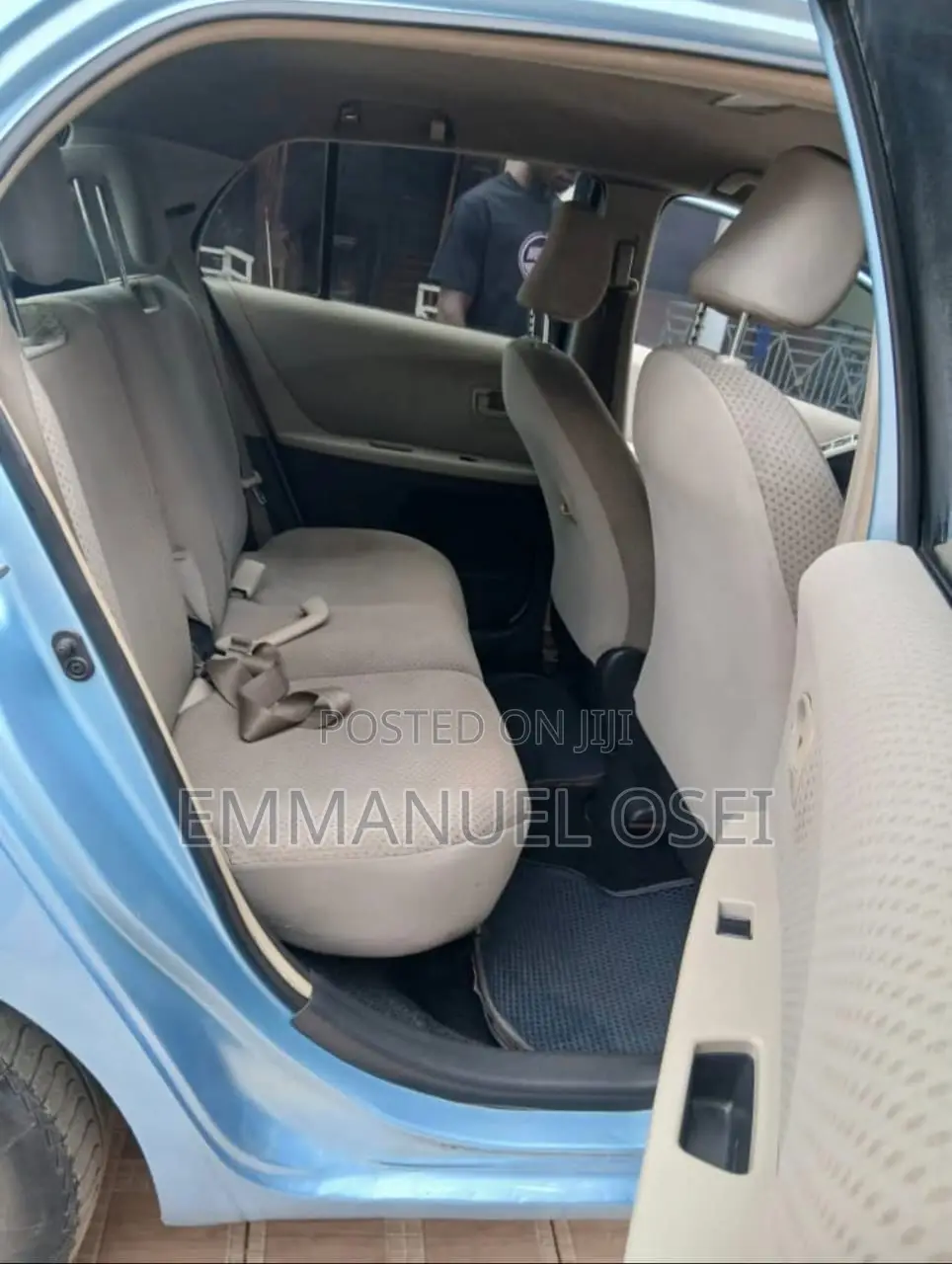 Toyota Vitz 2010 Blue