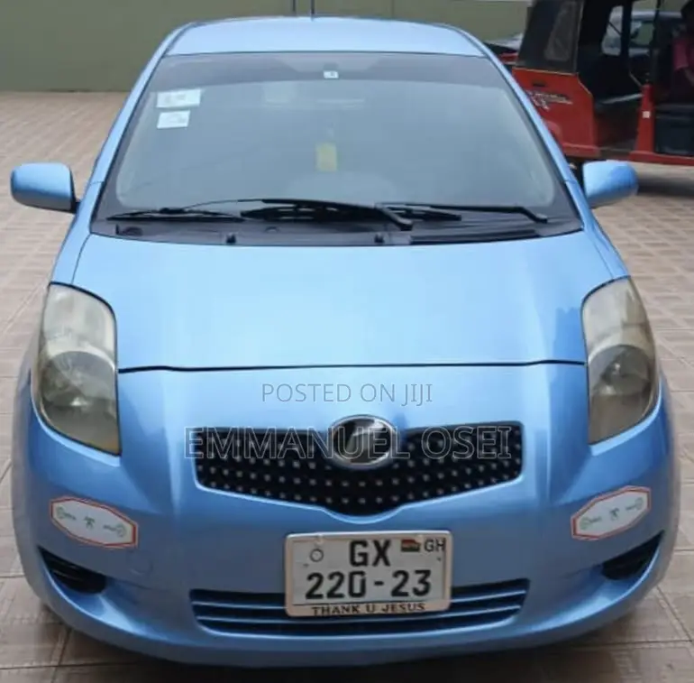 Toyota Vitz 2010 Blue