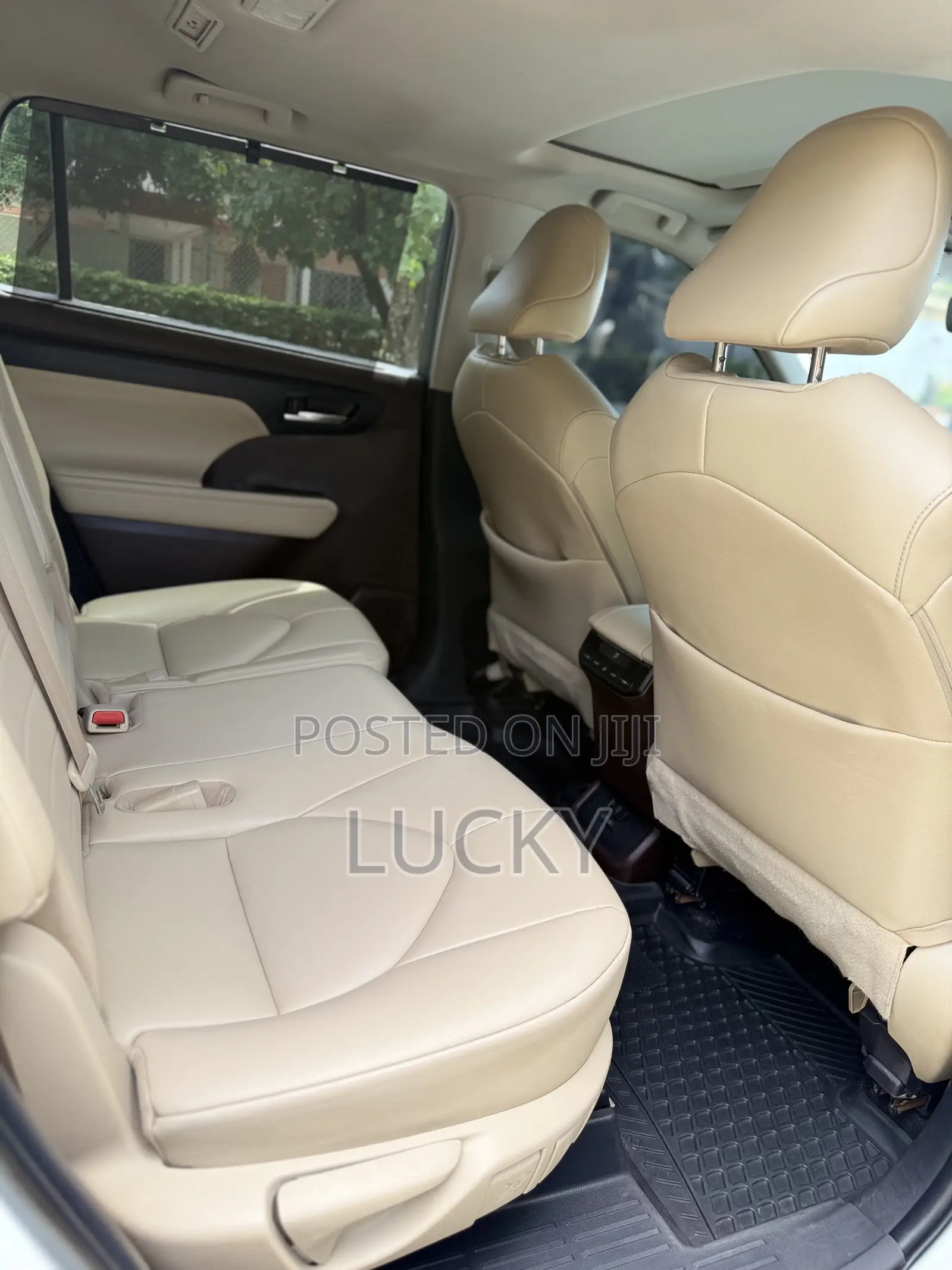 Toyota Highlander XLE 2022 White