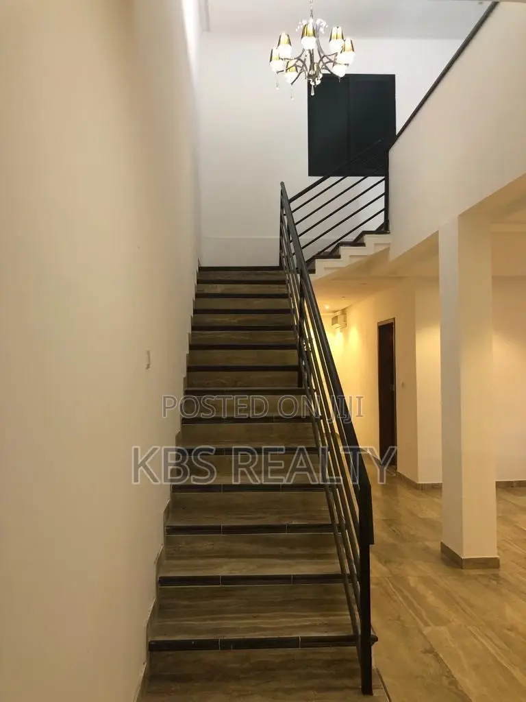 3bdrm Duplex in East Legon, Accra Metropolitan for rent
