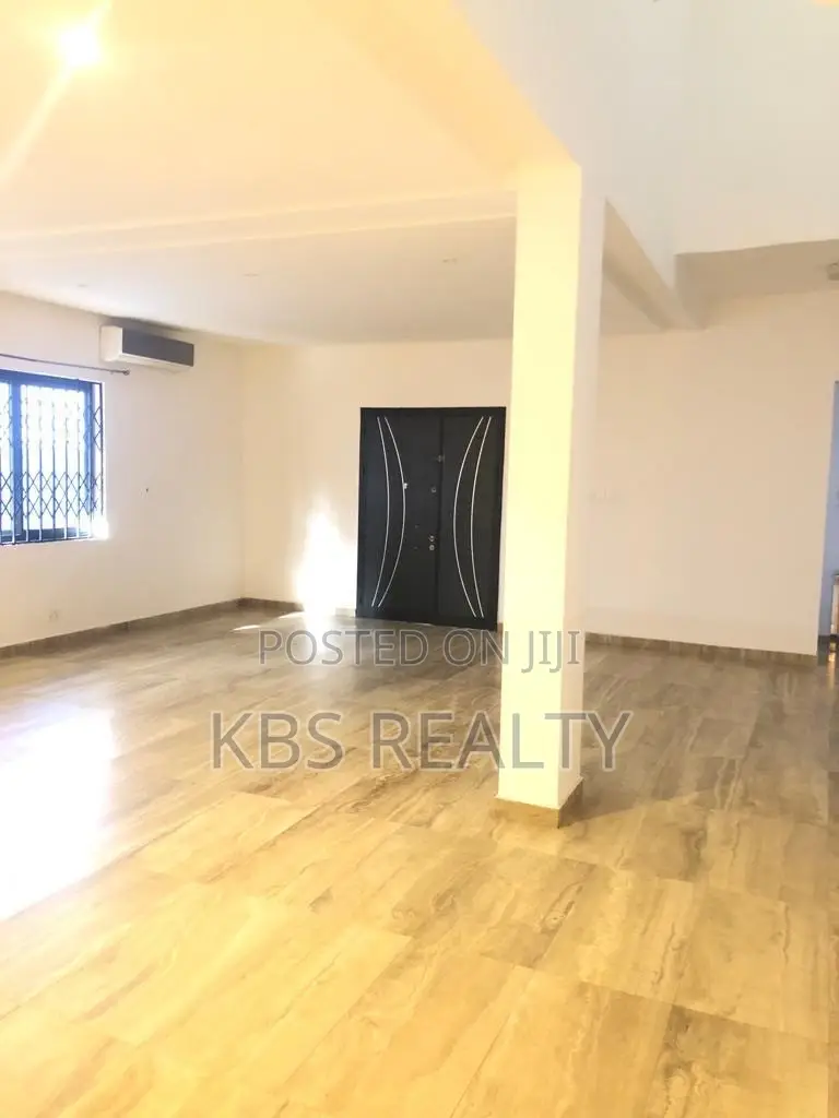 3bdrm Duplex in East Legon, Accra Metropolitan for rent