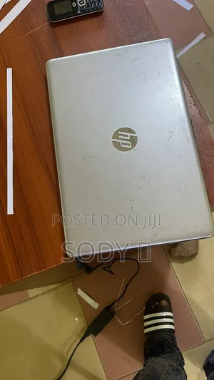 Laptop HP 255 12GB AMD Ryzen 5 SSD 256GB